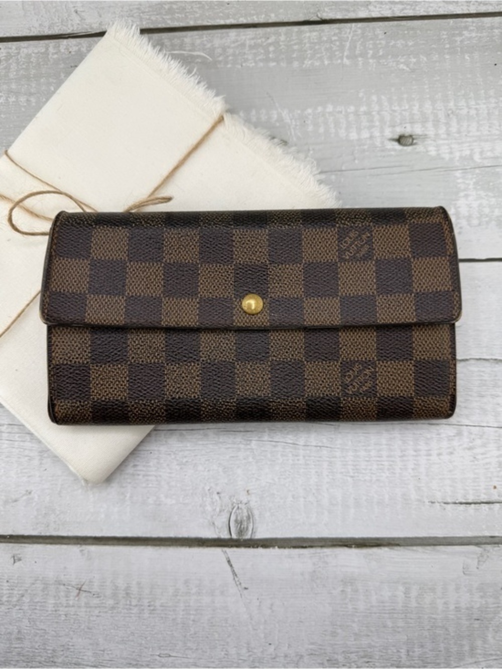 AUTHENTIC LOUIS VUITTON Monogram Porte-Monnaie Billets Tresor Wallet.